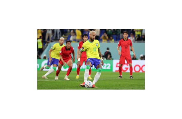 ブラジル、W杯で韓国を4-1で粉砕！復帰ネイマールが冷酷PKを沈める