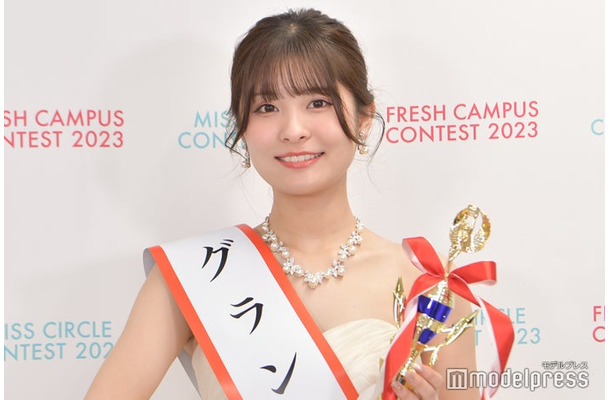 「MISS CIRCLE CONTEST 2023」グランプリを受賞した入山七菜さん（C）モデルプレス