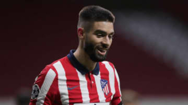 アトレティコ4名が乗った 30年前の名車 なぜそんなに雪に強いのか Newscafe