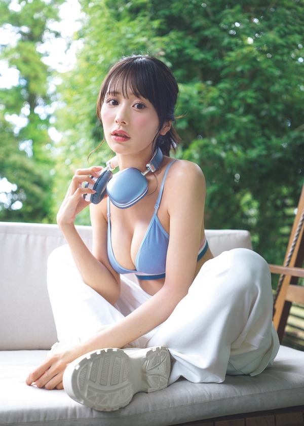 ≠ME尾木波菜、ふんわり美バストに釘付け | NewsCafe