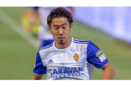 香川真司、ギリシャ入り！「全身PAOKファッション」がこちら 画像