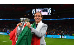 笑いもとる！イタリア代表マンチーニ監督 「EURO決勝前のスピーチ」がカッコよすぎ 画像
