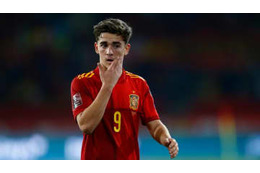 「あの子はサッカーの申し子」 17歳ガビ、スペイン代表監督を脱帽させる 画像