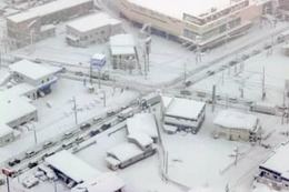 大雪で、近畿や山陰の交通混乱 画像