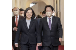 台湾総統「軍事では解決できず」 画像