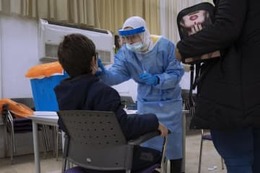 イスラエル60歳以上4回目接種 画像