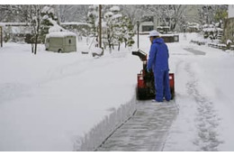 大雪影響、雪崩や路面凍結に注意 画像