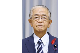 金子原二郎農相が政界引退へ 画像