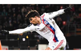ルーカス・パケタ、スパイダーマンを「完コピ」する 画像