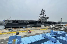 米原子力空母が横須賀出港 画像