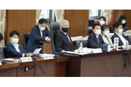 自民、教育充実の改憲主張 画像