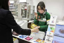 手話や指さしで社内売店運営 画像