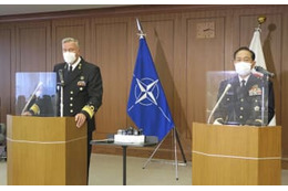 NATOと制服組トップが会談 画像