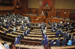 国会閉幕、参院選へ 画像