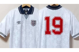 復活希望の襟付きデザイン！イングランド代表「1990イタリアW杯」ユニフォーム 画像