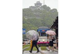 台風4号、温帯低気圧に 画像