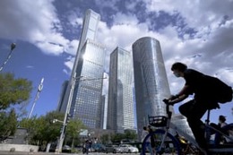 中国政府、金融業界の高給制限 画像