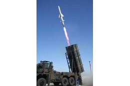 政府、長射程ミサイル千発超検討 画像