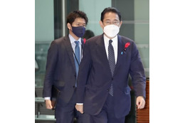 首相長男の秘書官就任に疑問 画像