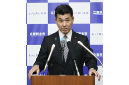 泉氏「議長に礼尽くした」 画像