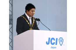 青年会議所会頭に麻生太郎氏長男 画像