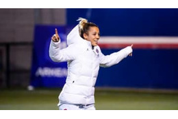 ノルウェー代表FW、女子代表選手に公開プロポーズ！結果はこうなった 画像