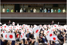 皇居、新年一般参賀9千人限定 画像