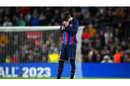 「ここで生まれ、ここで死ぬ」 ピケ、バルサ引退試合で涙…胴上げシーンがこちら 画像