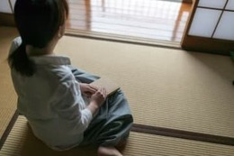 専業主婦で、自営業の夫に先立たれたら、生活はどうしたらいいですか？遺族年金はもらえるの？ 画像