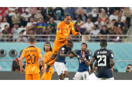 W杯オランダ対エクアドルは1-1　オランダのシュート数がやばい 画像