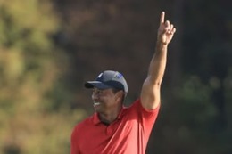 タイガー・ウッズと息子のチャーリー君が親子大会にエントリー　ウッズは12月に3戦出場 画像