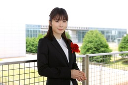 松岡茉優、主演ドラマ「最高の教師」クランクイン　生徒に突き落とされる重要場面「信頼のできるチーム」 画像