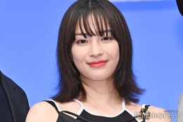 広瀬すず、“お盆を投げつける”シーン撮影回想「手が出た」 画像