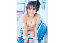 TikTokで話題のインフルエンサー・夏芽すず、笑顔弾ける水着姿 美バストで魅了 画像