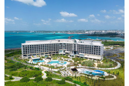 「ヒルトン沖縄宮古島リゾート」宮古ブルーの海＆サンセットに感動、全329室のビーチリゾートホテル 画像