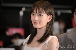 本田翼、バースデーショット披露 家族でしゃぶしゃぶ＆豪華ケーキに「美味しそう」「素敵」と反響 画像