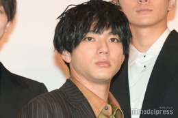 山田裕貴、黒髪イメチェン姿初お披露目 ファンに感謝伝える＜東京リベンジャーズ2 血のハロウィン編 -決戦-＞ 画像