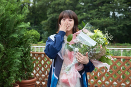 清野菜名「日曜の夜ぐらいは…」涙の撮了 1年半ぶりドラマ撮影参加で「改めて現場って楽しいな」 画像
