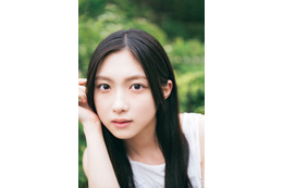 櫻坂46谷口愛季、大人びた雰囲気で「週刊少年サンデー」初登場 画像