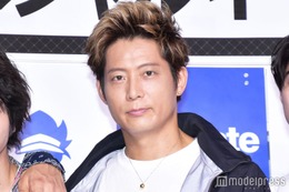 黒木啓司さんが涙 “七夕ベイビー”誕生後初抱っこ「素敵なパパ」の声 画像