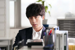 ＜CODE―願いの代償―第3話＞二宮、襲われる 謎の女性・三輪が動き出す 画像