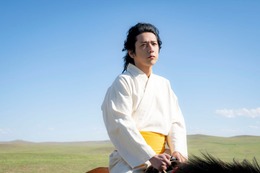 二宮和也、日曜劇場参戦「VIVANT」初回ラストでサプライズ登場＜コメント＞ 画像