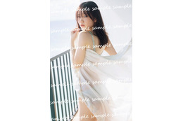 乃木坂46田村真佑、美しい初ランジェリー姿　レース越しで幻想的な封入ポストカード公開＜恋に落ちた瞬間＞ 画像