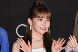 NiziUマユカ、再び金髪イメチェンでファン悶絶「叫んだ」「破壊力すごい」 画像
