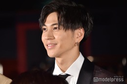 井澤勇貴、中島ケイカとの結婚を発表 手繋ぎ2ショット＆直筆で報告 画像