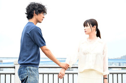 「１８／４０」“年下イケメン”上杉柊平、胸キュンシーンは「すごくドキッとします」深田恭子＆福原遥に救われたことは？＜インタビュー＞ 画像
