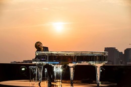 YOSHIKI、HYDE・SixTONESらコラボの全世界プロジェクト「YOSHIKI：UNDER THE SKY」劇場公開決定 画像