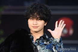 Sexy Zone中島健人「歌舞伎町盛り上がってますか？」新宿に降臨＜トランスフォーマー／ビースト覚醒＞ 画像