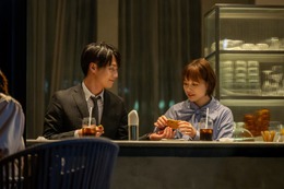 ＜結婚予定日 第1話＞真臣（松田元太）、佳子（大原櫻子）に結婚を突然提案 画像
