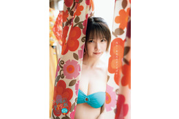 えなこ、ふんわり美バスト輝く水着姿 画像
